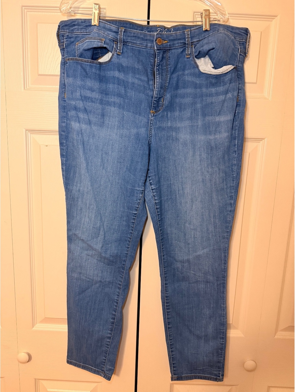 Universal Thread Women's Light Wash Stretch Skinny Jeans, Sz